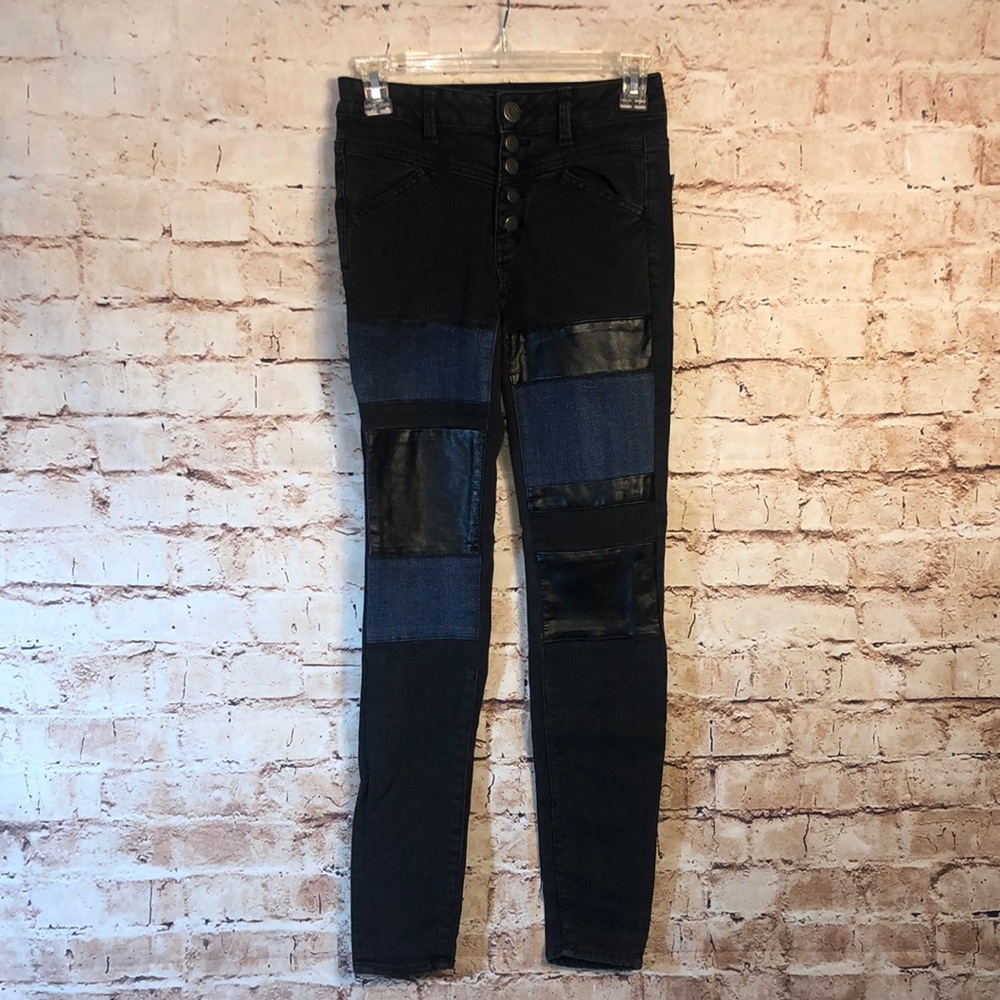 American Eagle Outfiiters High Rise Jegging